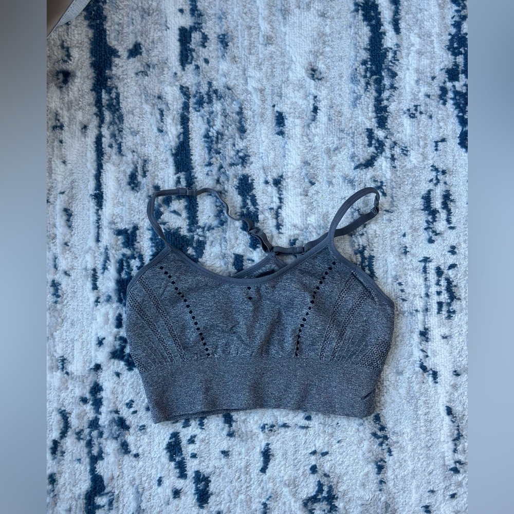 Pro-Fit Seamless Sports Bra